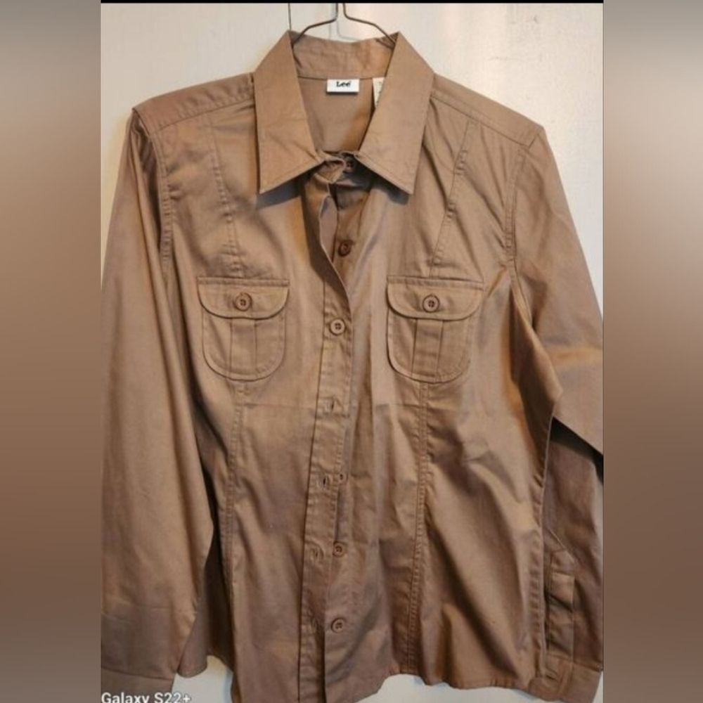 M7 Lee Classic Khaki Button-Up Roll Tab Sleeves Shirt Front Button Pockets